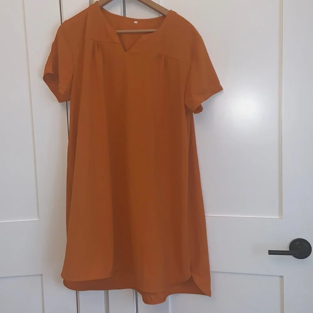 Dress - Picture 1 of 4
